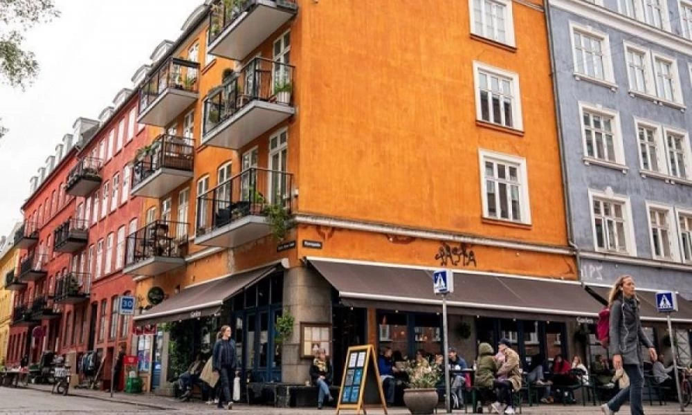 Δανία: Τα εστιατόρια, μπαρ και καφέ στην Κοπεγχάγη θα κλείνουν στις 22:00